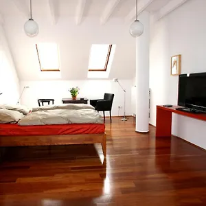 Medienhafen 46 Sqm Дюссельдорф